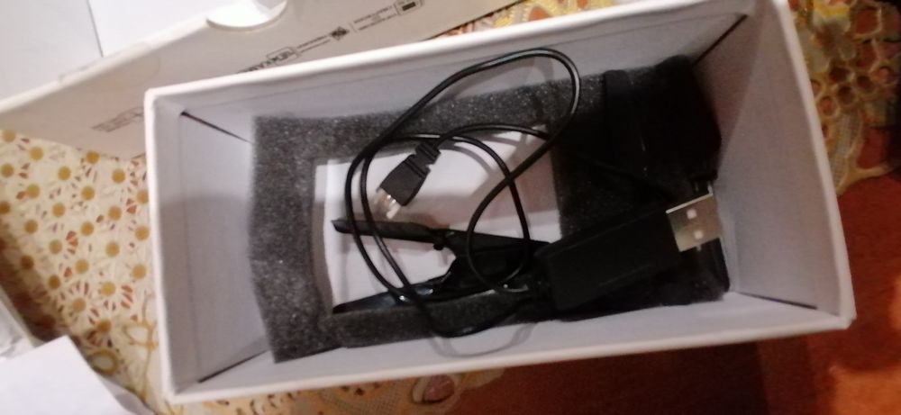 Квадрокоптер с Ладонь