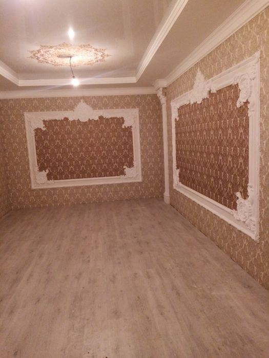 Клеем обой без швов