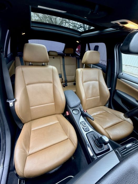 Vand BMW X1 2.3d xDrive Tracțiune Integrala Pachet M