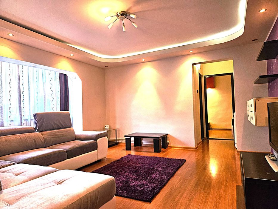 Apartament foarte frumos de inchiriat cu 2 camere, zona Micalaca 500 Arad