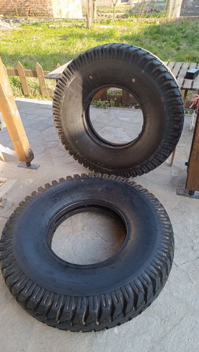 НОВИ Гуми 10.00 х 18  ( БДС 10227 - 72 ) 2 бр. за Газ 63 камион и др.