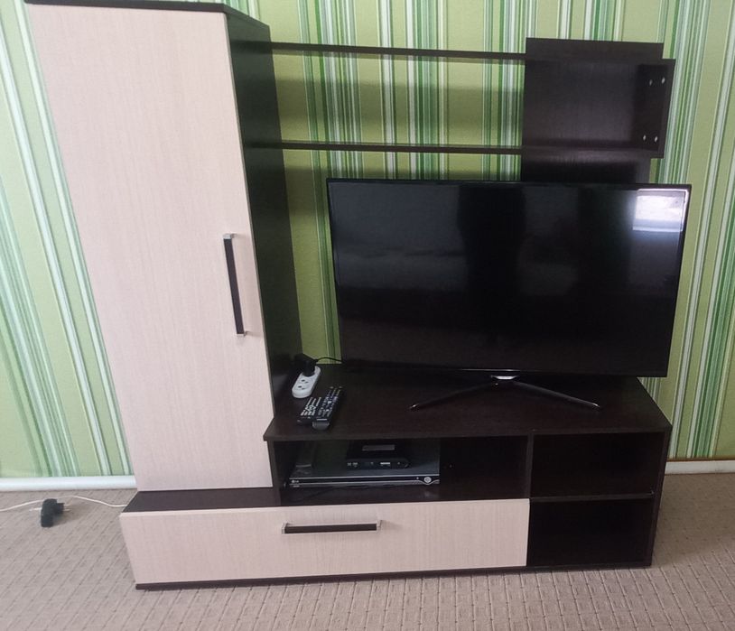 Продам компактную стенку