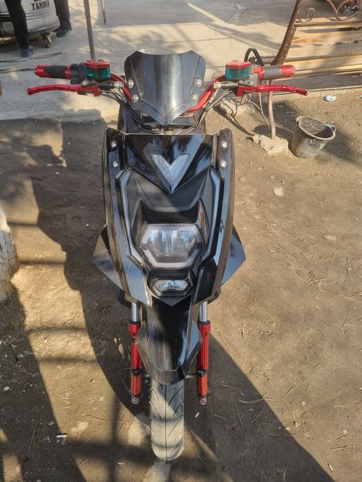 Скутир сотилади...