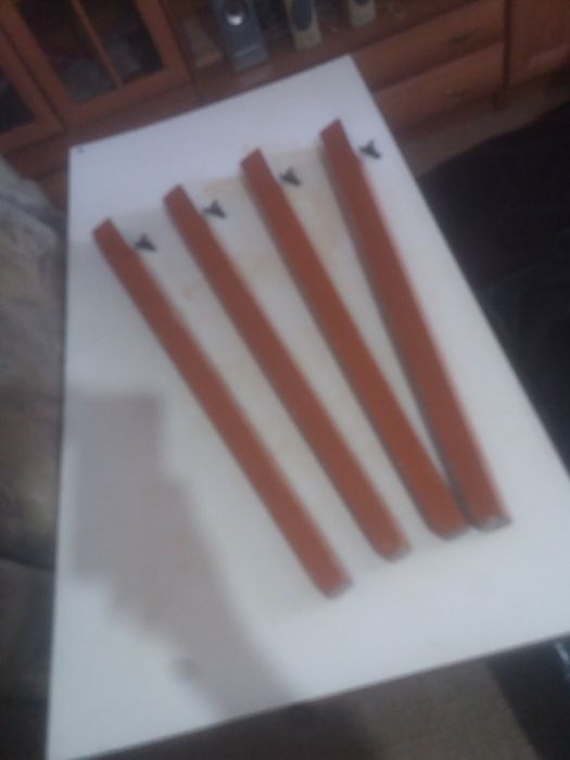 Продам стол кухонный СССР. На дачу, гараж.