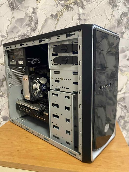 Геймърски компютър