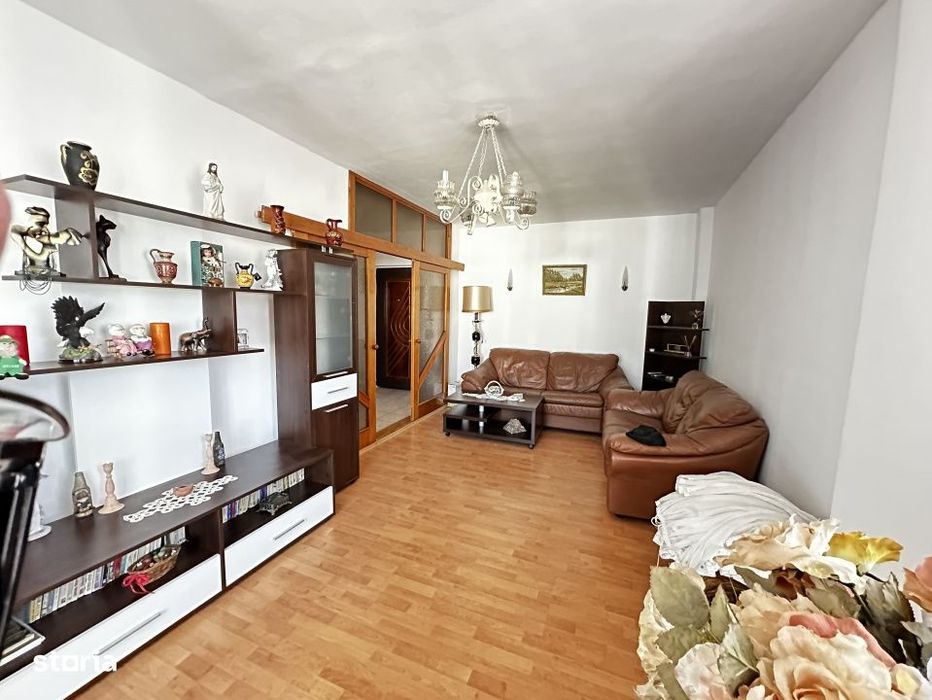 Apartament 3 camere | Decomandat | 62 mp. | Ampoi 3 | 2 Balcoane | Mob