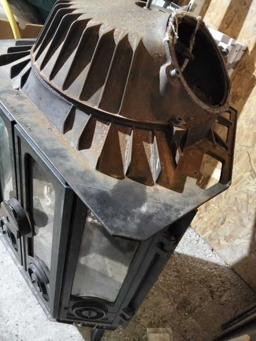 Vând focar șemineu 12 kw