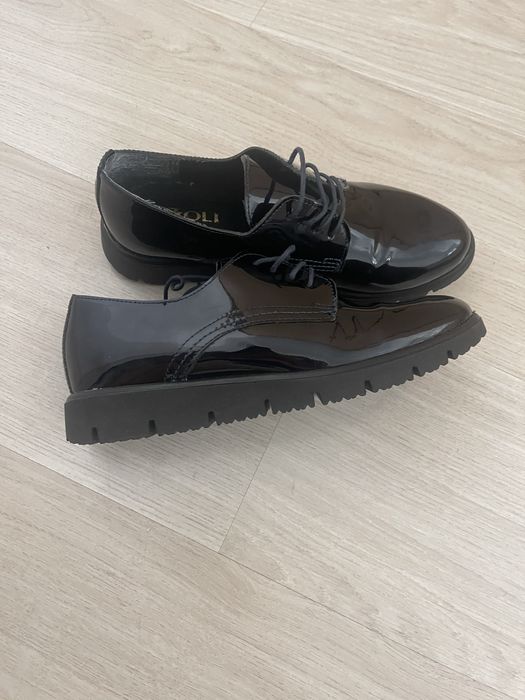 Продам туфли