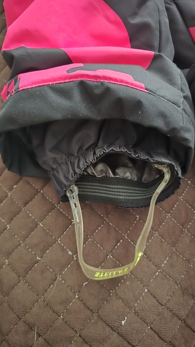 Зимний комбинезон для девочки