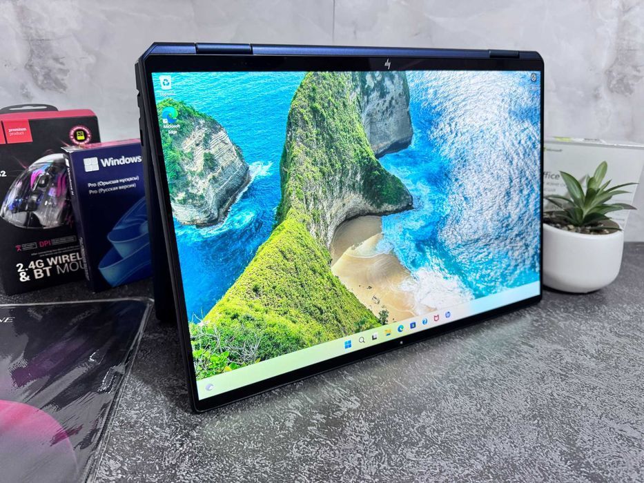Ноутбук премиум-класса HP Spectre x360 16" /Core i7-13700H/16GB/1TB