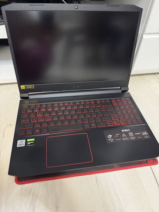 Геймърски лаптоп Acer Nitro 5 – Отлично състояние!