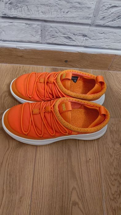 Adidași UGG/ Ghete Ecco / Ghete Reiker
