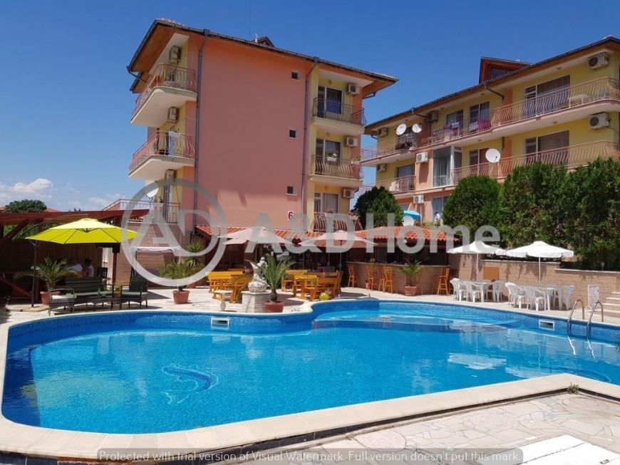 Продава се Тристаен апартамент в с. Кошарица, Област Бургас - 100 кв.м за 840 €/кв.м - Снимка #12