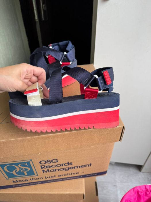 Tommy Hilfiger босоножки