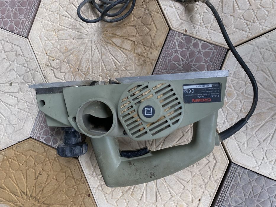 Электрорубанок CROWN