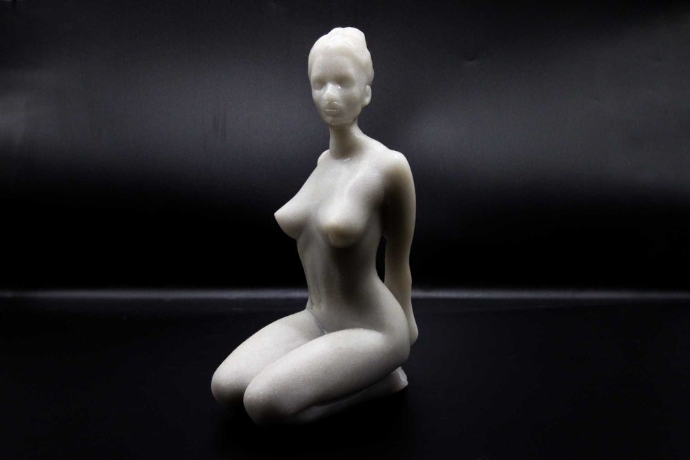 Мраморна арт скулптура „Елиана“ – Версия 3, ръчно изработена