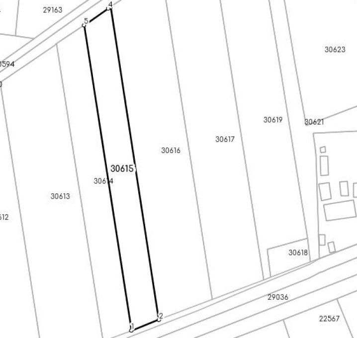 Teren intravilan 30.000 mp