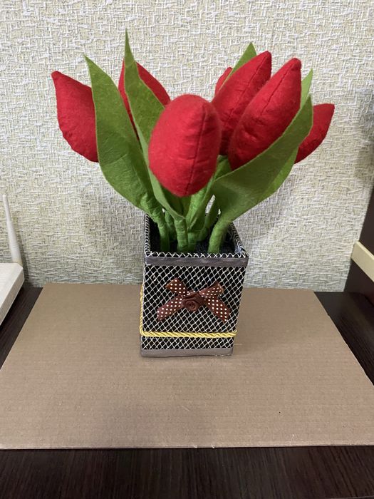 . Цветы искусственные