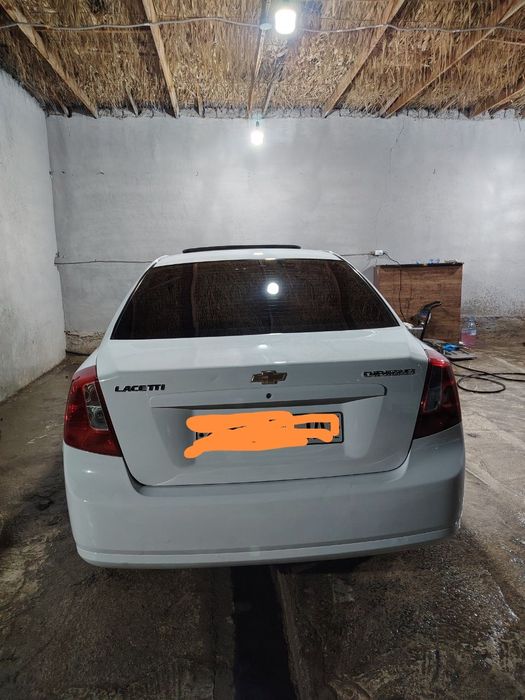 Бартер бор Таёта Камри Ёки Киа Карнивалга