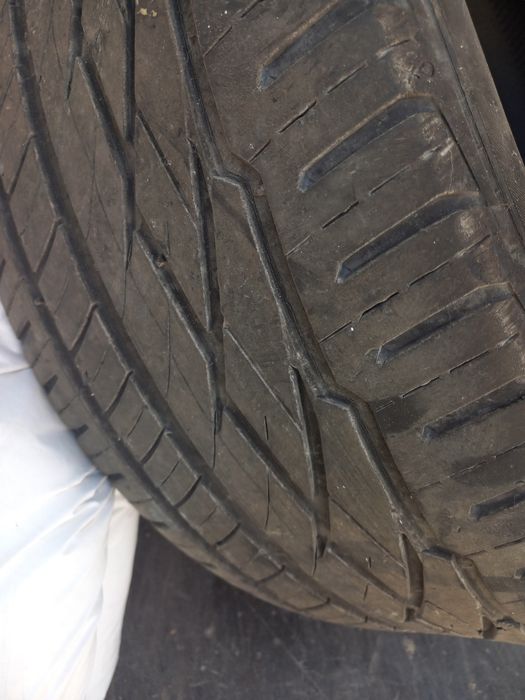 Гуми,летни275/45/20