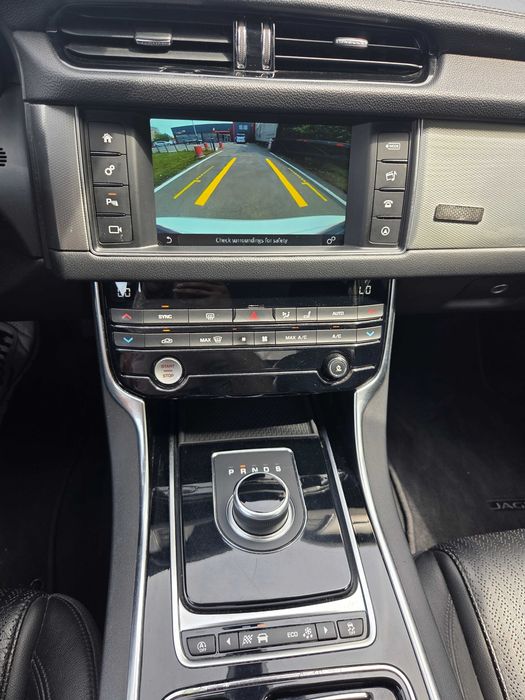 Jaguar XF Prestige 2.0D 180cp E6 automat ZF 8+1 led camera 159000km 12990eu neg /schimb