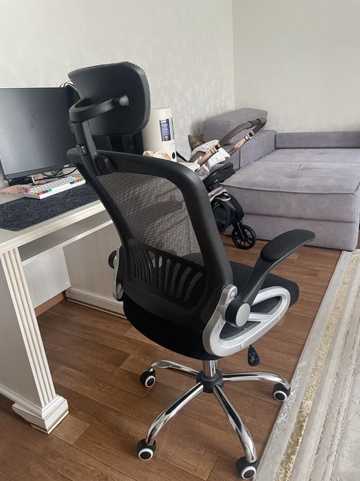 Кресло удобное для дома