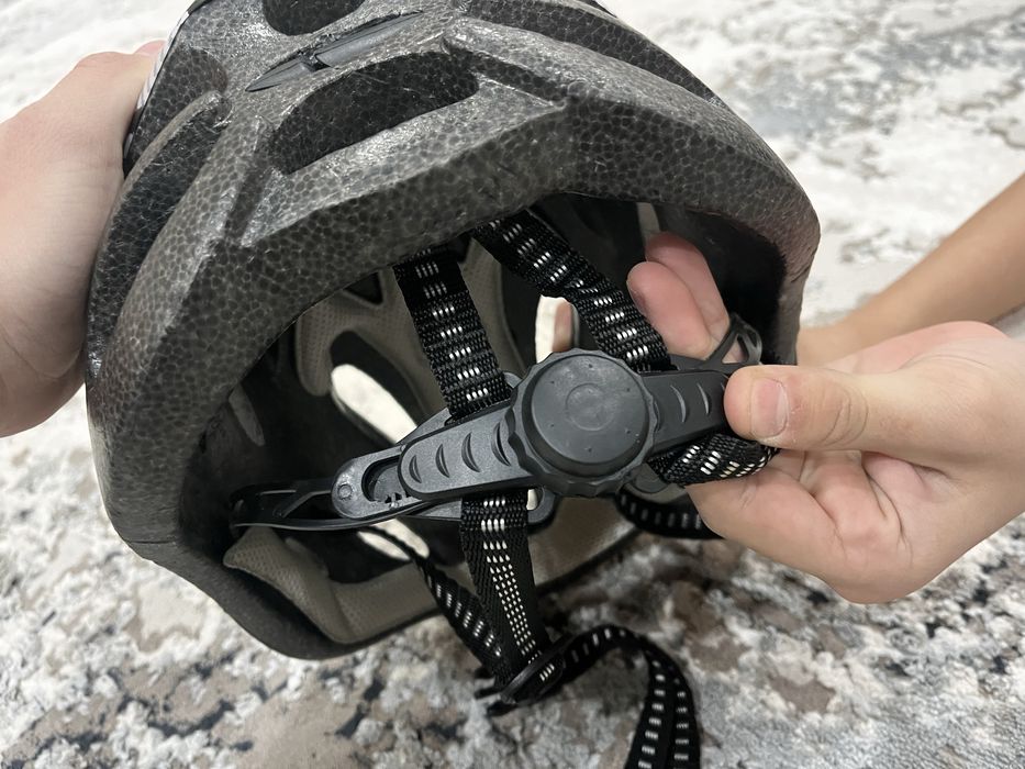 Продам велосипедный шлем.