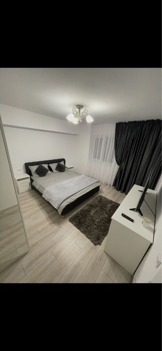 Inchiriez apartament decomandat 2 camere