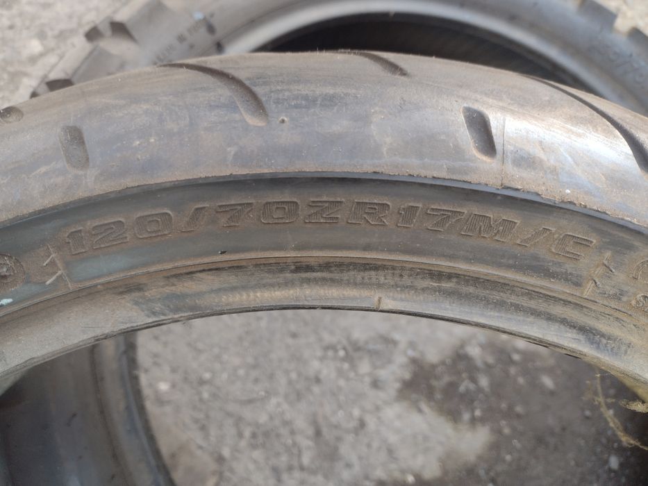 Гуми за мотори различни размери