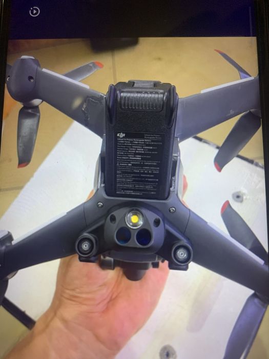 Дрон очень хороший DJI FPV Drone