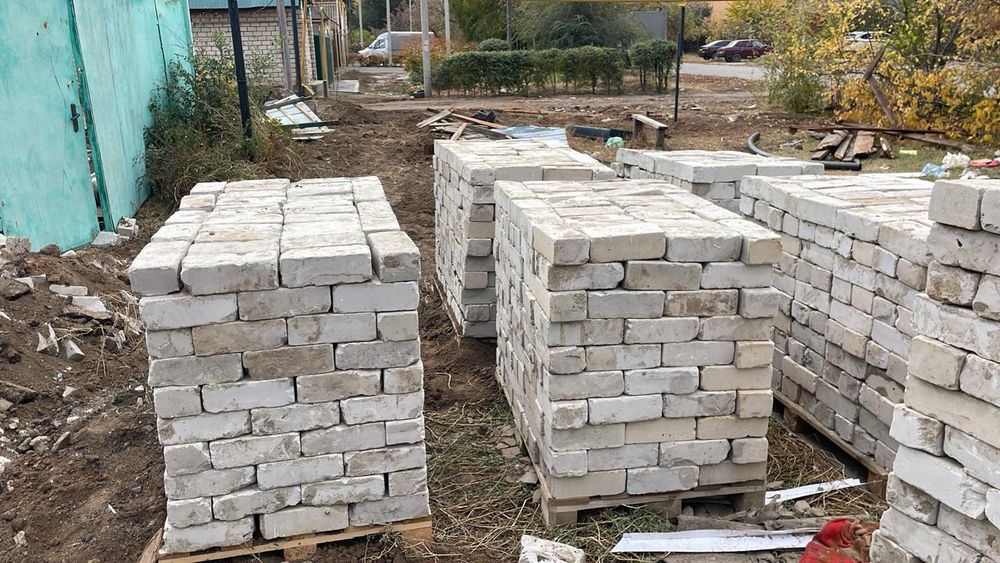 Продам белый кирпич