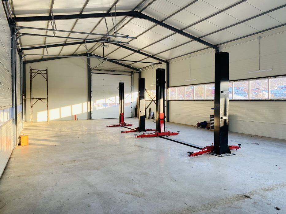 Hala / elevator de inchiriat