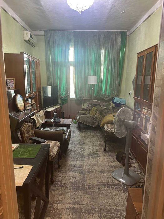 Продам квартиру на 1 квартале чиланзар 3/3/4