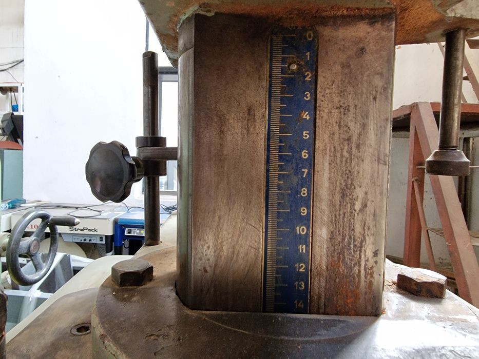 верижна дълбачка-ITALY,