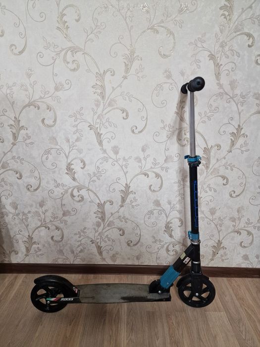 Самокат двухколесный