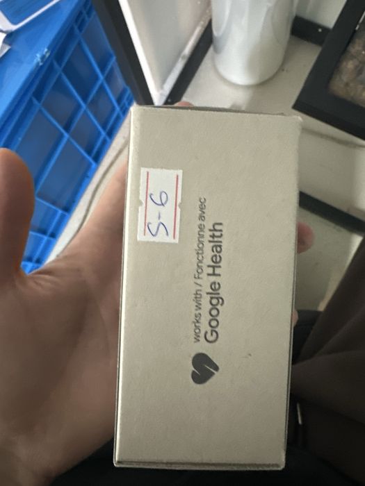 Google Fitbit air черный