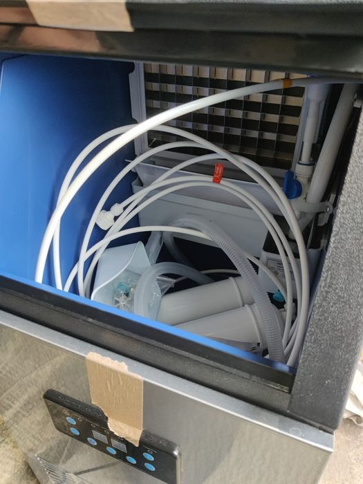 Masina de gheață comercială 45kg/ 24 ore nou