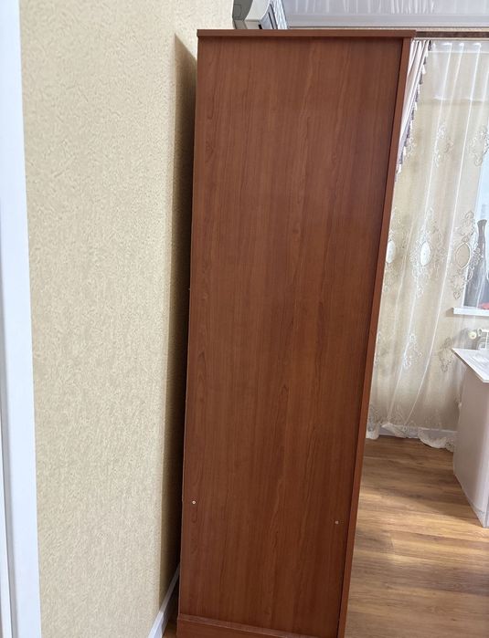 Продается шкаф в отличном состояний