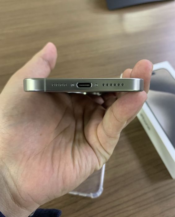 Apple iphone 15 pro max срочно продам