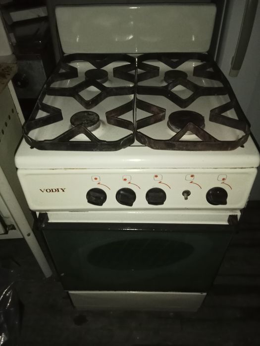 Газовая плита рабочая продается