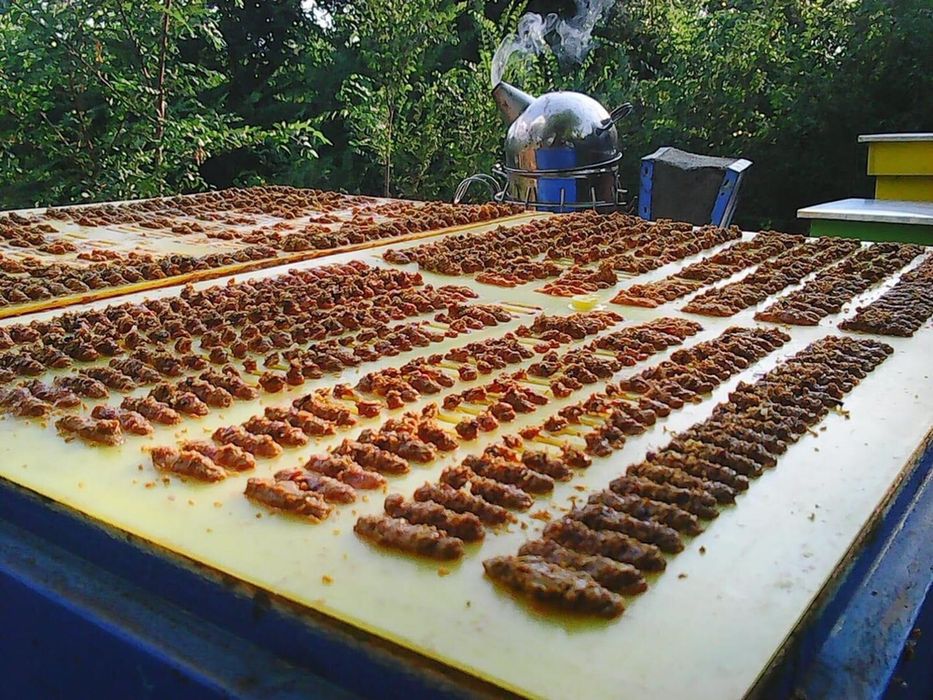 Чист Пчелен Прополис от мрежа Клей Клеева Тунктура