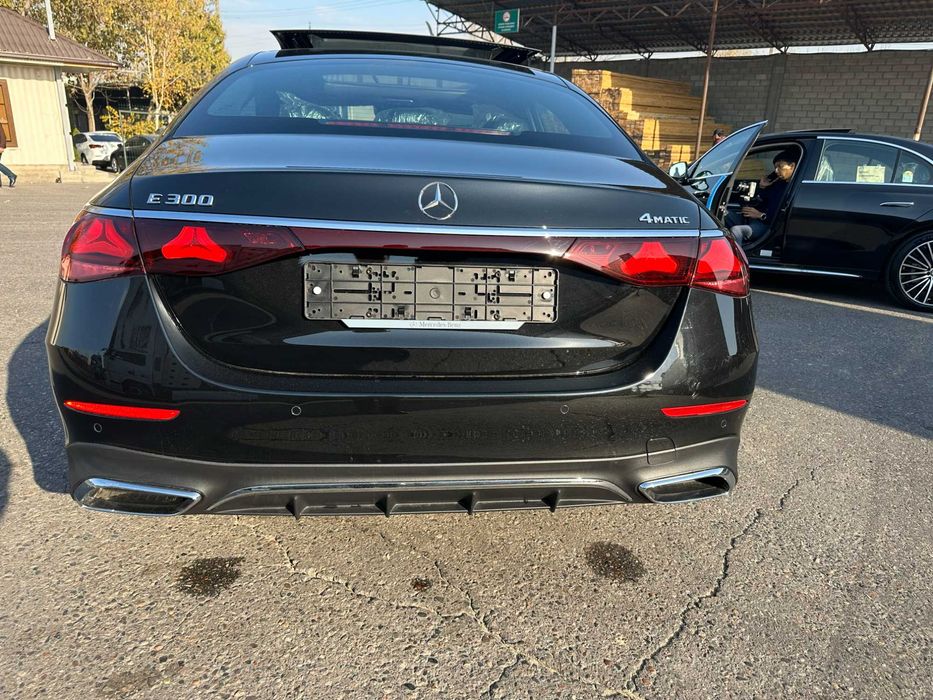 Продается Mercedes W214 E300 4Matic AMG-line 2025 год