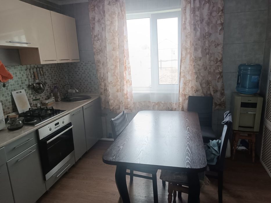 Дом 6 комнат южная 9