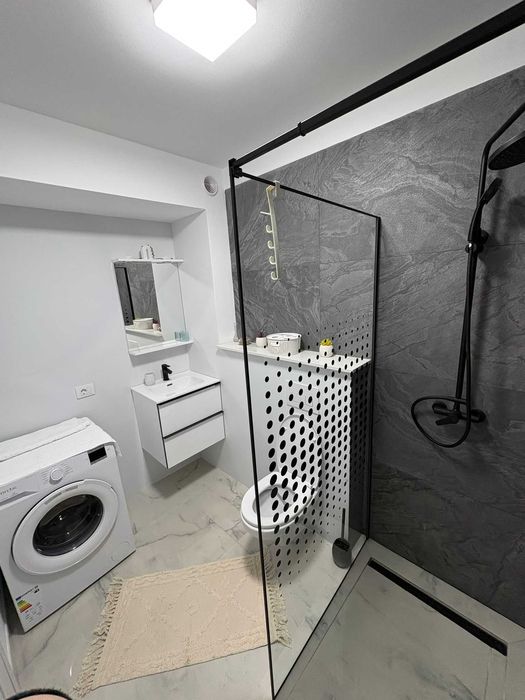 Prima închiriere| 40 m² | Piața Mare Botoșani | Parcare subterană