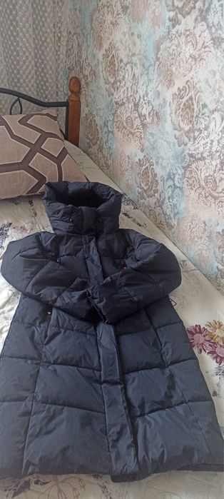 Продам зимний пуховик