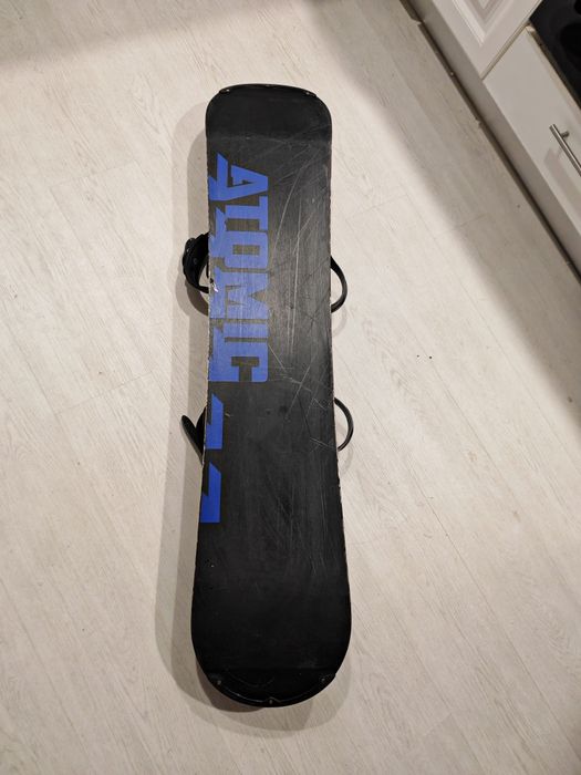 Vând Clăpari Skiuri 150 placa Snowboard Booti