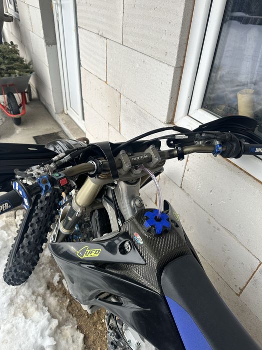 Yamaha YZF450 – restaurată