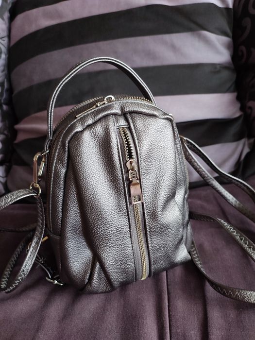 Продам рюкзак, сумки