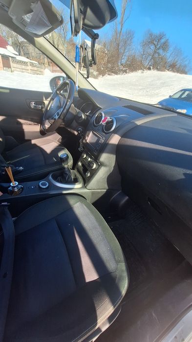 Nisan qashqai  2 litri  150 cai