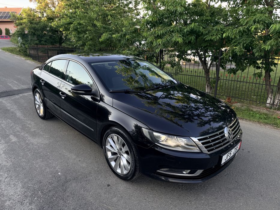 VOLKSWAGEN Passat CC